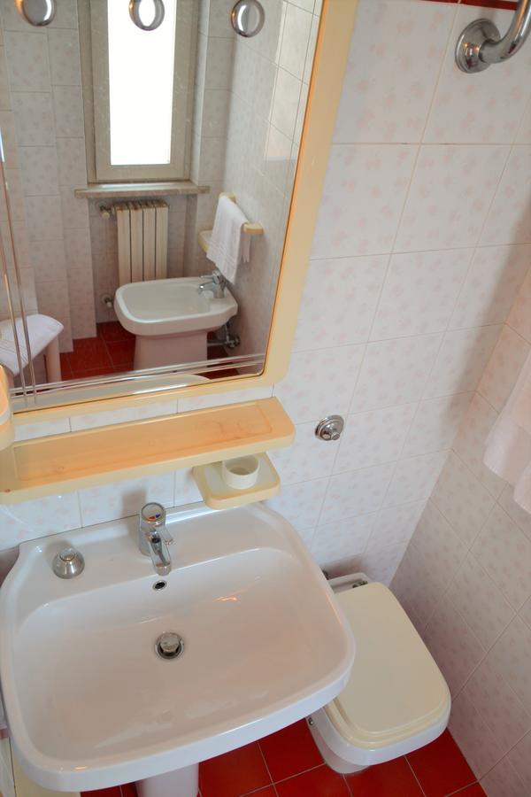 Hotel Antares Garni 길라노바리도 외부 사진