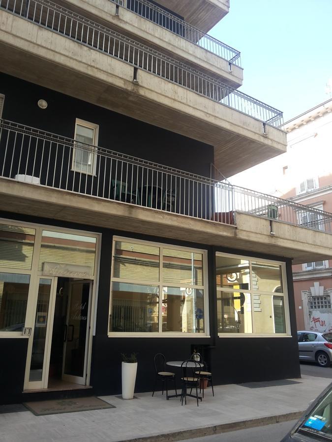 Hotel Antares Garni 길라노바리도 외부 사진