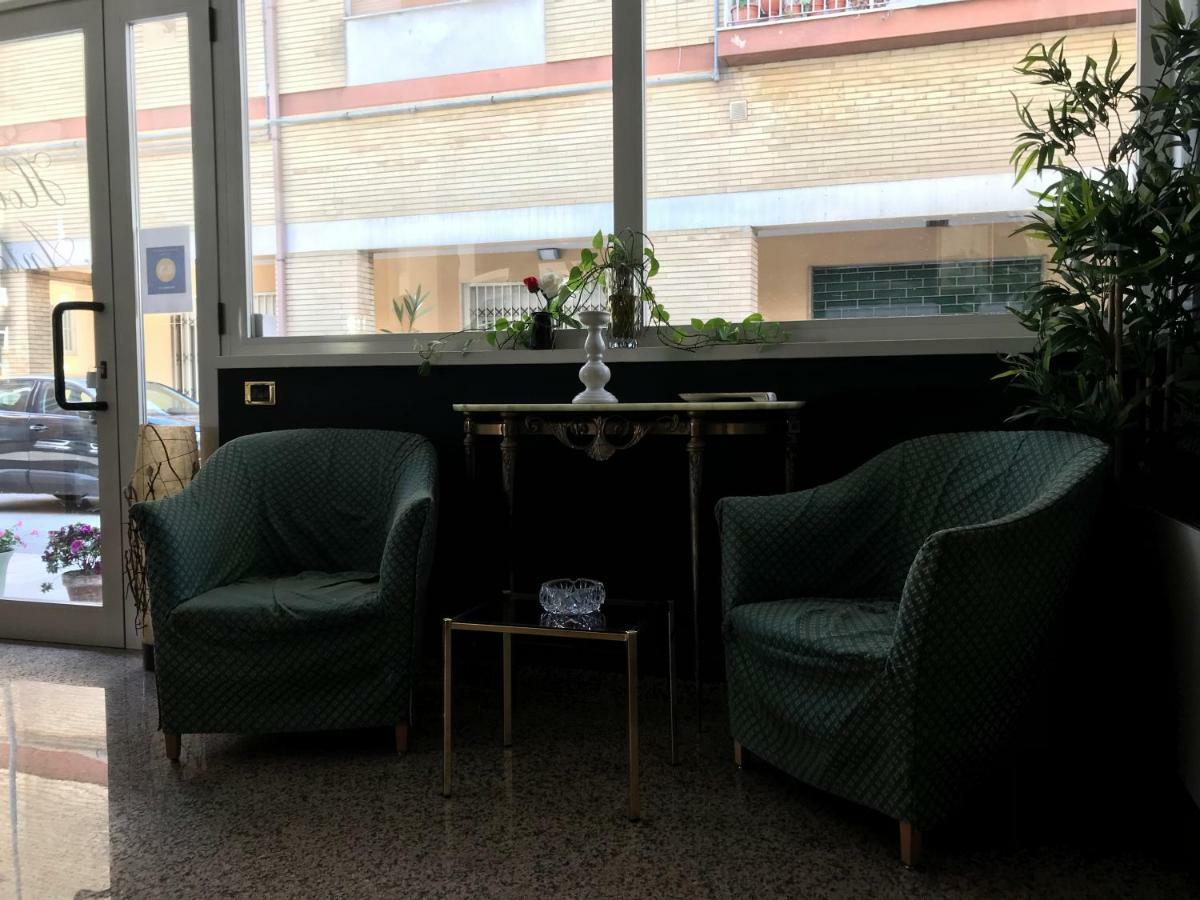 Hotel Antares Garni 길라노바리도 외부 사진
